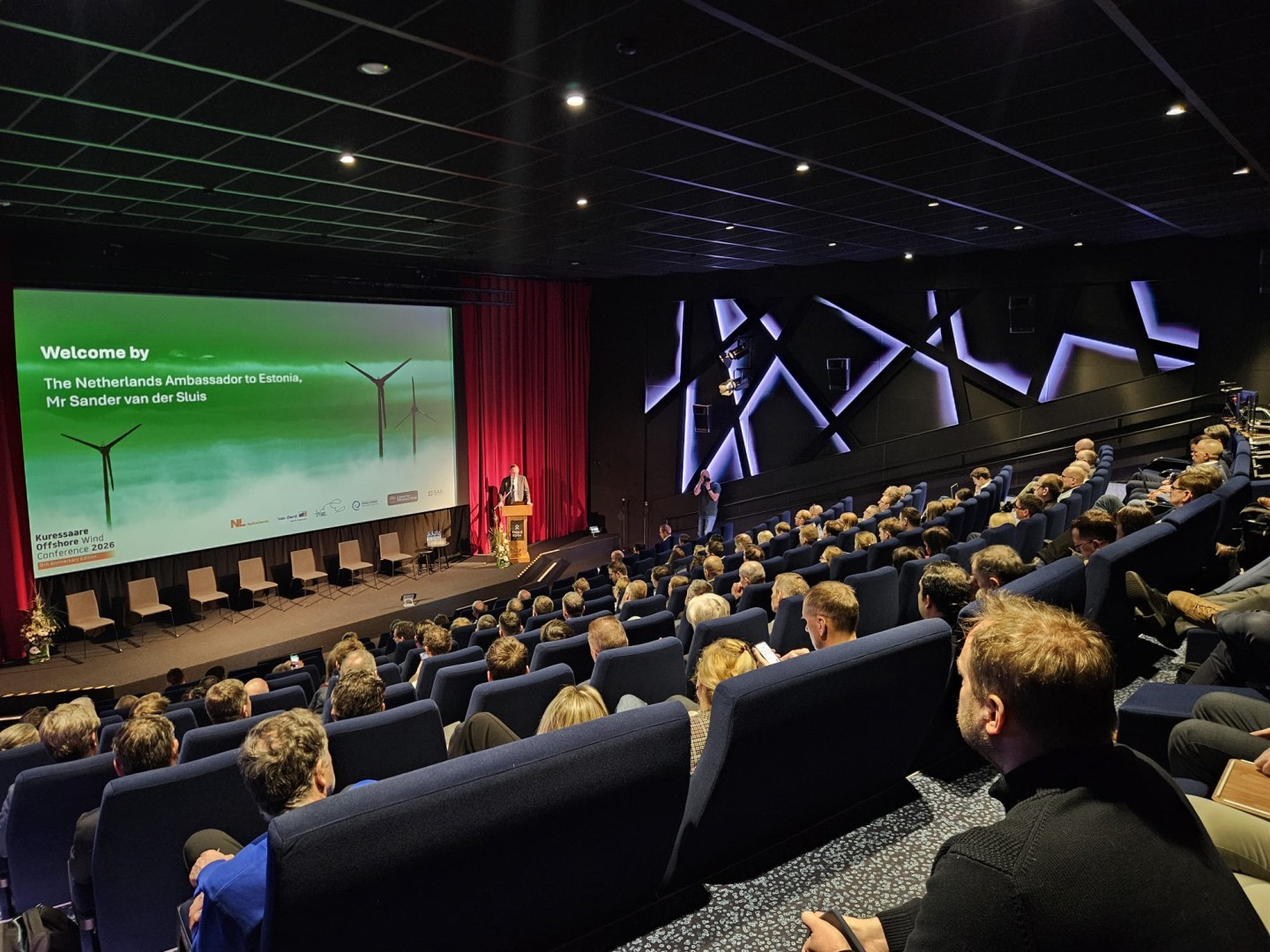 athmosphere of wind conference.jpeg